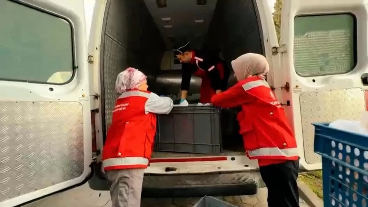 AK Partili Sincan Belediyesi’nden gönüllere dokunan hizmet: Her gün 1300 kişiye sıcak yemek