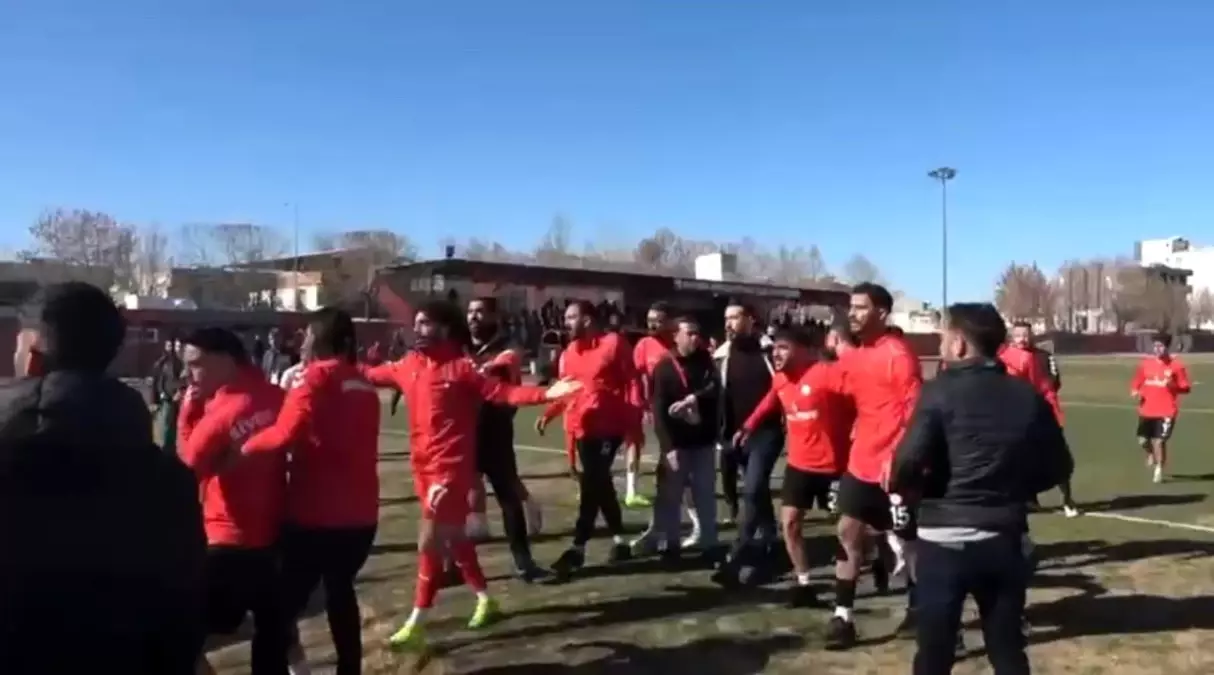 Siverek Belediyespor – Onikişubat İdman Yurdu Spor Maçı Kavga Nedeniyle Başlamadan Sona Erdi